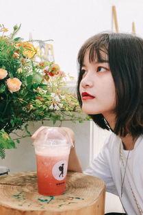 娱乐吃瓜酱薛小碗,娱乐吃瓜界的“瓜王”传奇